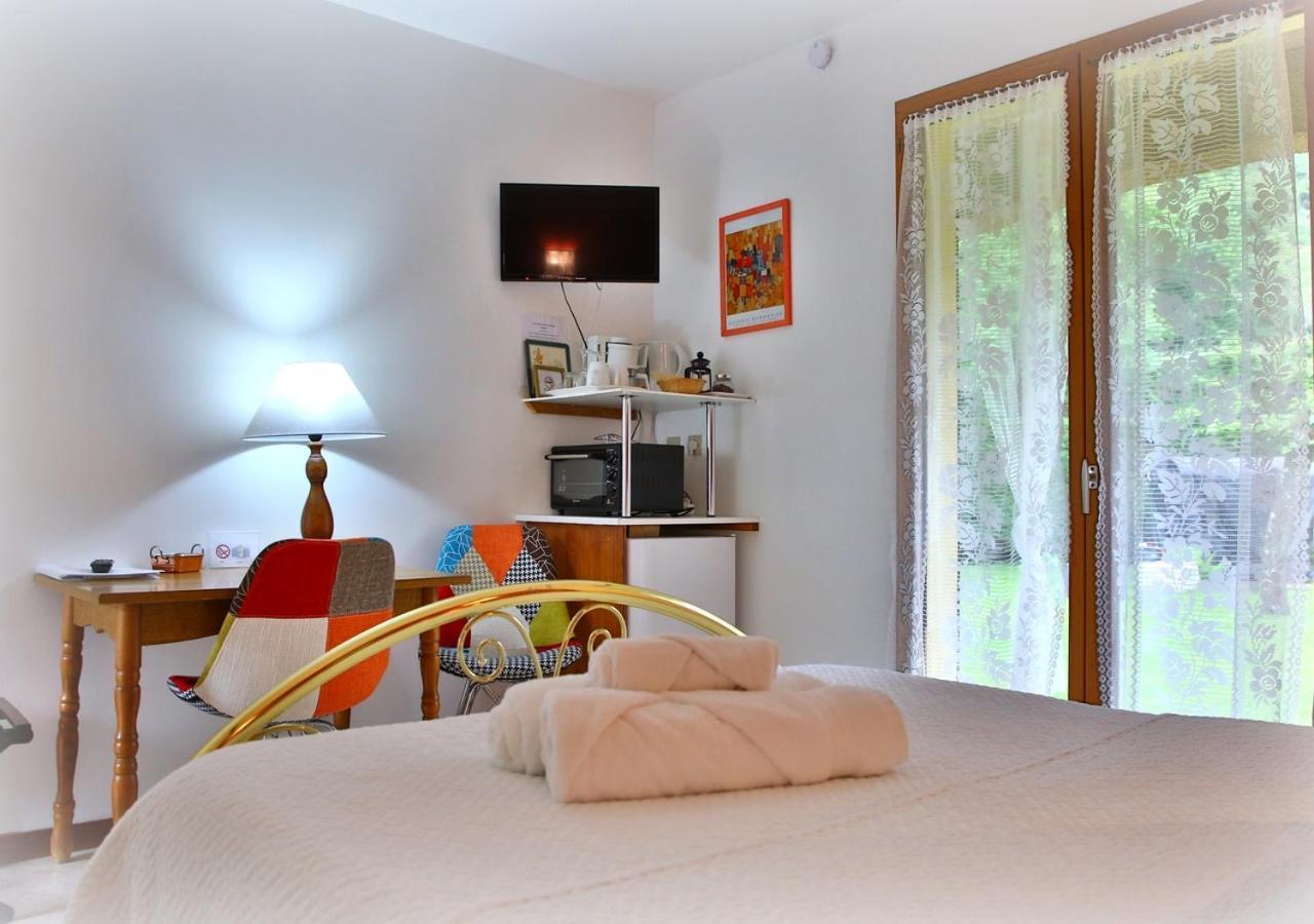 Beau Vallon - Gite Et Chambres D'Hotes Pyrenees-Mediterranee - Pays Catalan Sahorre Ngoại thất bức ảnh